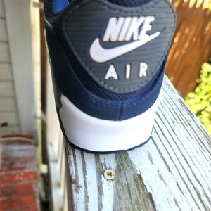 Nike Air Max | Men's Sneaker